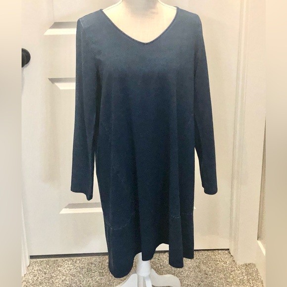 Dresses & Skirts - Ladies Dress